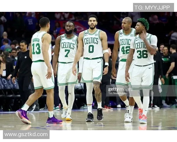 凯尔特人焦点大战一触即发东西部豪强争锋引爆球迷热情